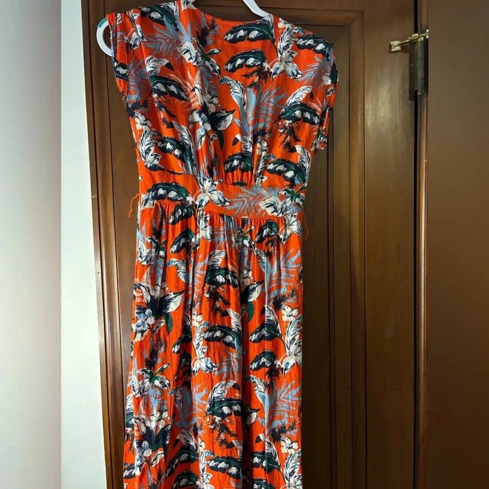 LOFT Midi Dress Red Floral Tropical Fit Flare 2p missing belt but still cute - Picture 7 of 9